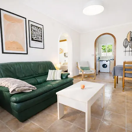 Torreblanca Oasis Apartman *